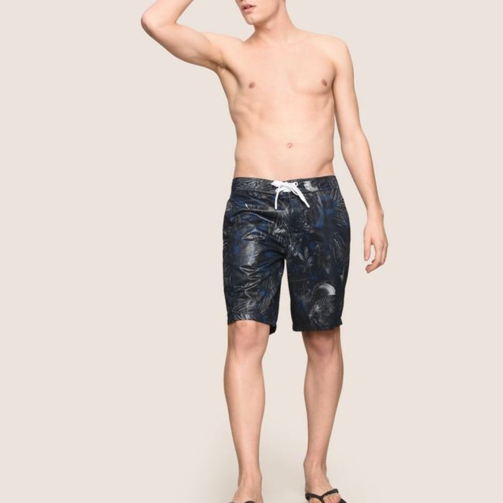 Armani Exchange TROPICAL FLORAL MESH SWIM SHORT